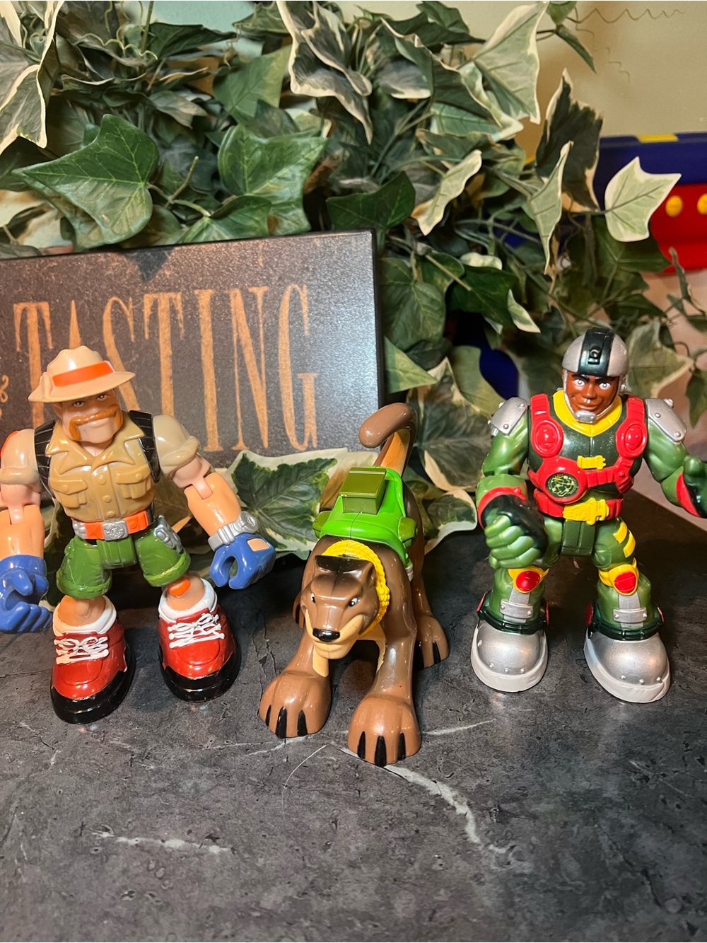 Fisher Price Vintage Rescue Heroes Seymore Wilde, Rocky Canyon, Claude MT Lion